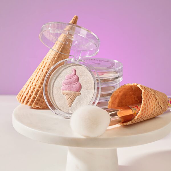 Essence_Ice_Cream_Highlighter